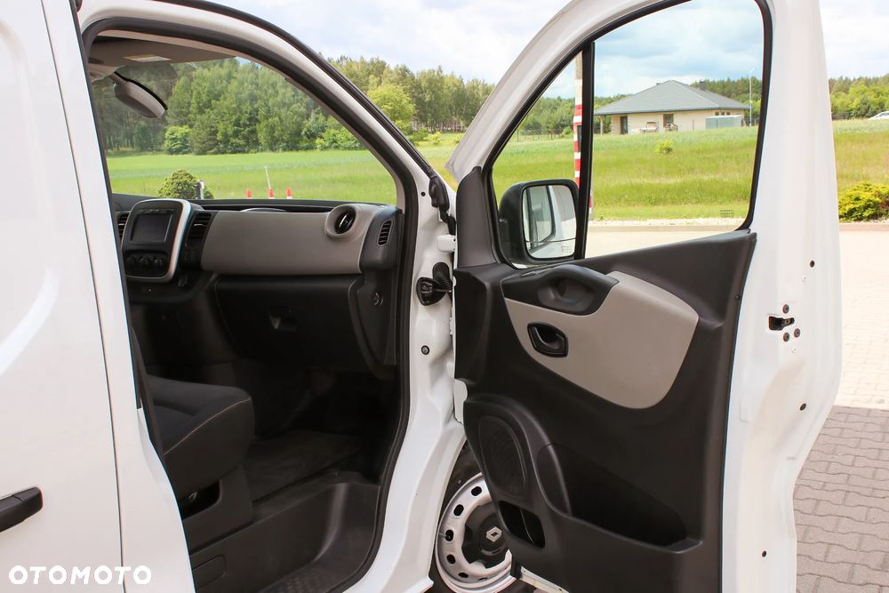 Renault Trafic - 22