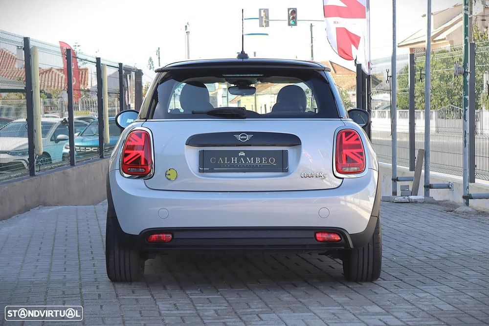 MINI 3 Portas Cooper SE Essential - 12