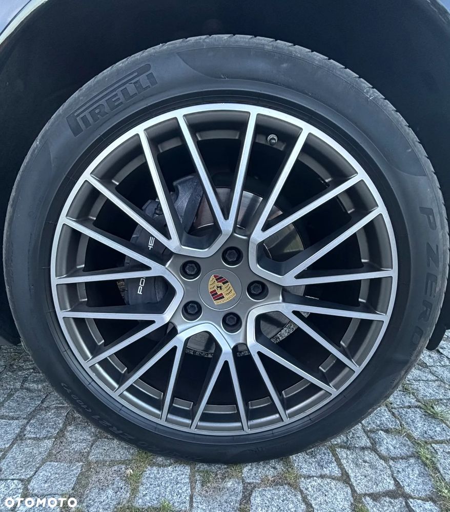 Porsche Cayenne Platinum Edition - 19