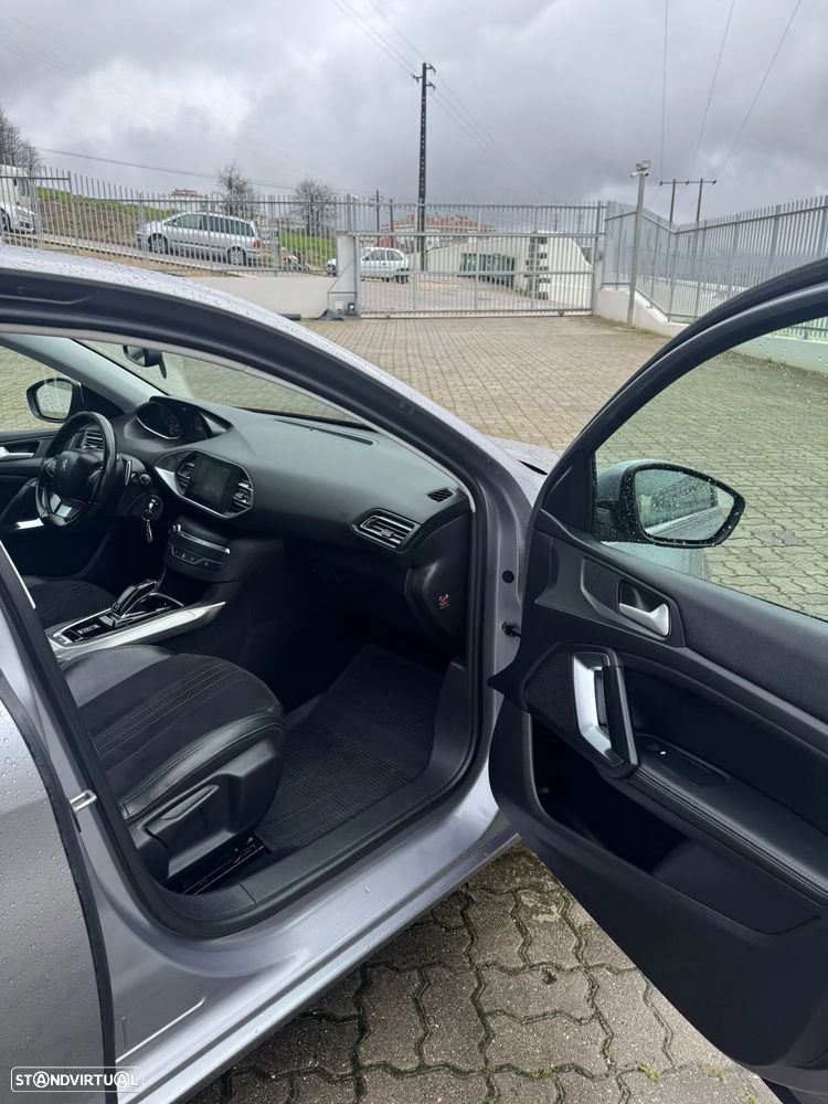 Peugeot 308 1.5 BlueHDi GT Line EAT8 - 17