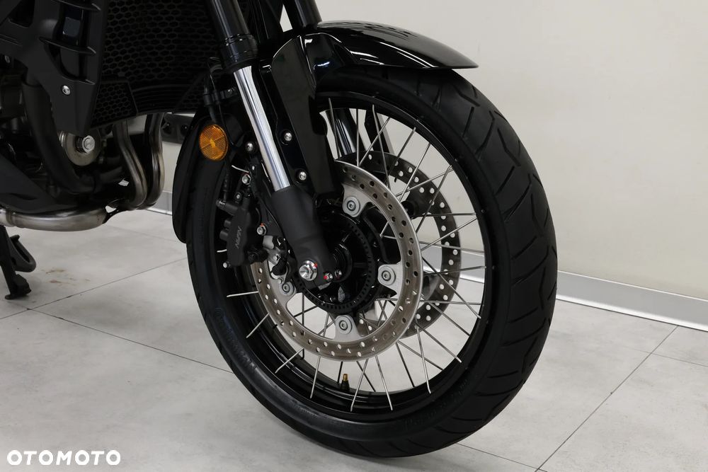 Honda VFR - 29
