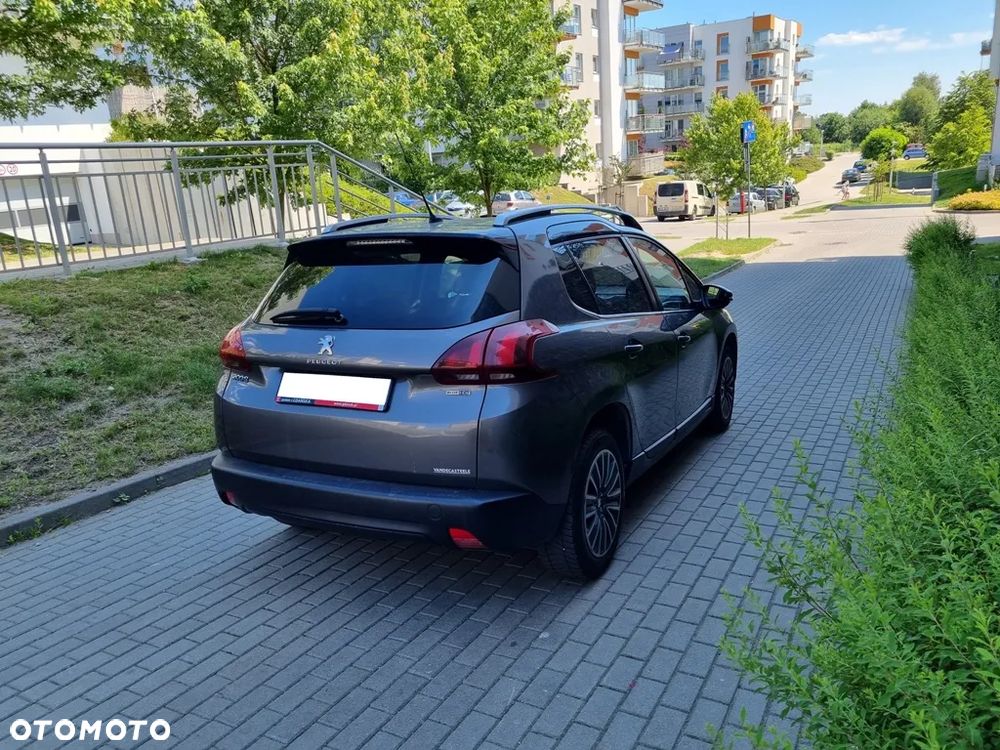 Peugeot 2008 1.2 Pure Tech Active EU6 - 4