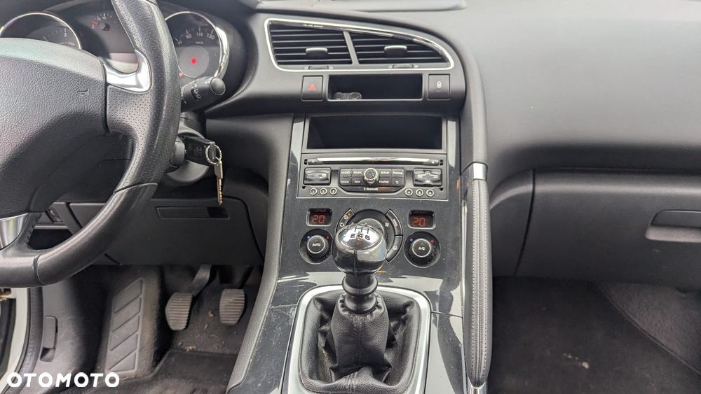 Peugeot 3008 - 8