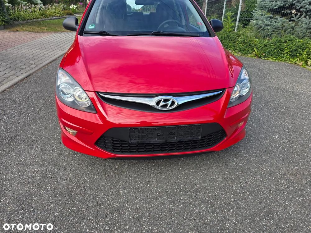 Hyundai i30 1.4 Base + - 19