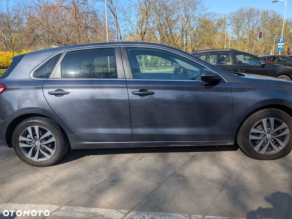 Hyundai i30 1.4 Comfort - 14