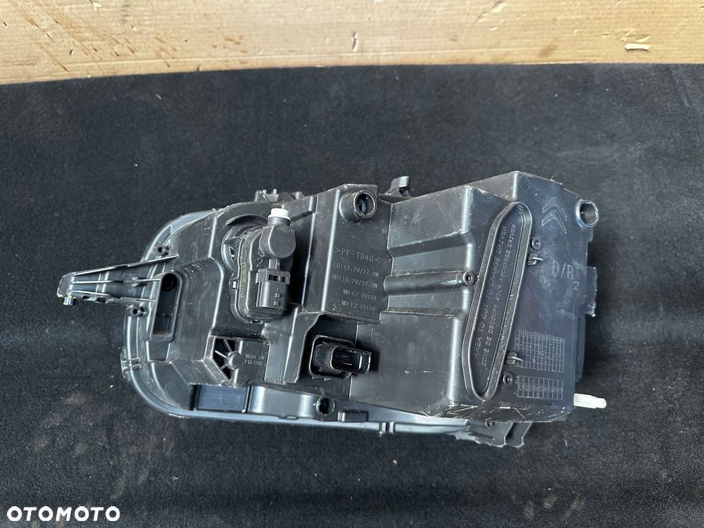 citroen c3 iii lift lampa prawa przód full led 9836161580 - 8
