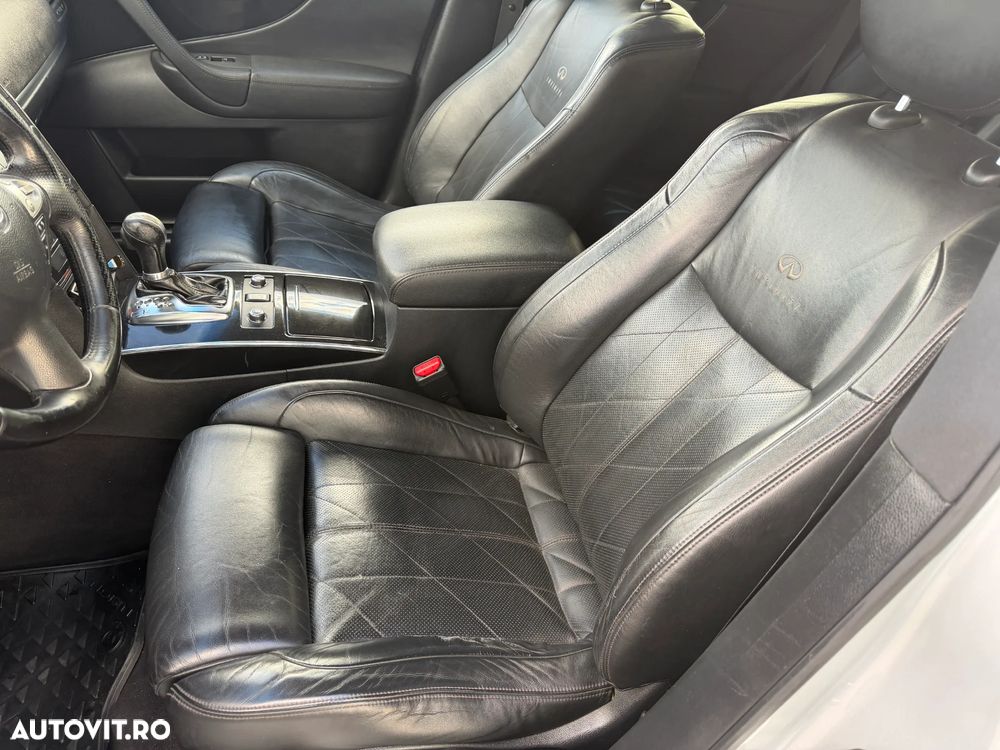 Infiniti FX 30 FX30d 3.0d V6 S AWD - 11
