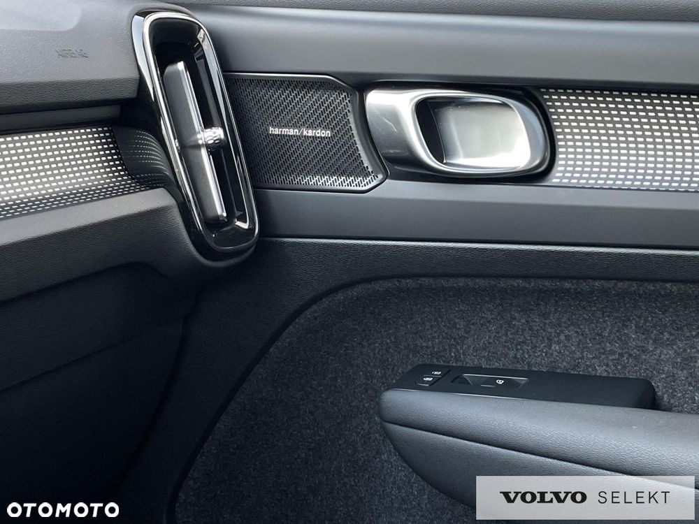 Volvo XC 40 - 26