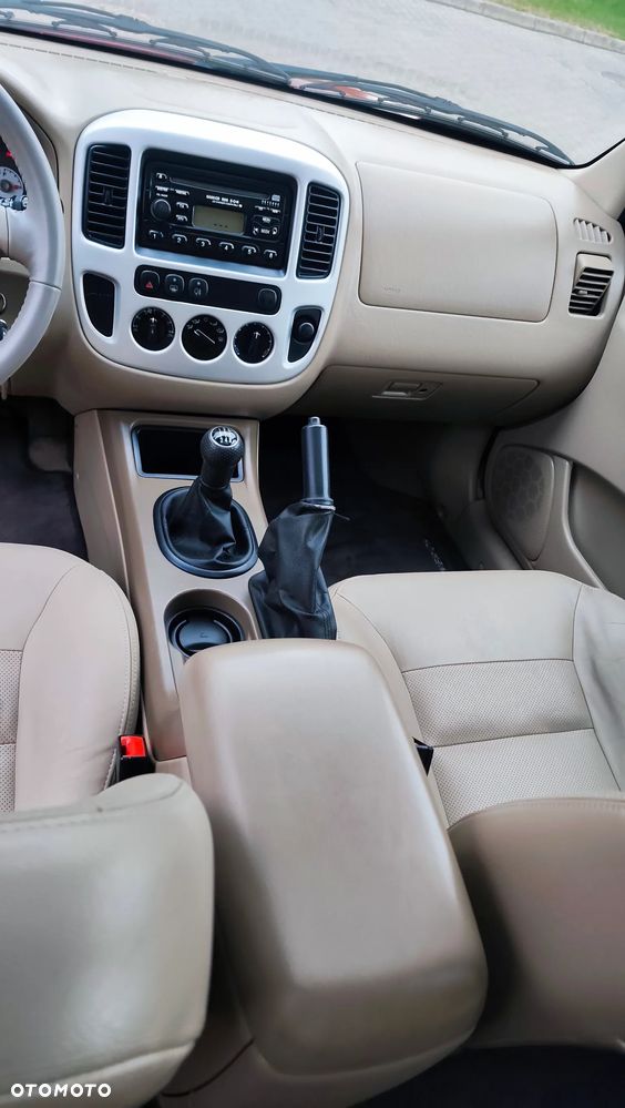 Ford Maverick 2.3 - 8