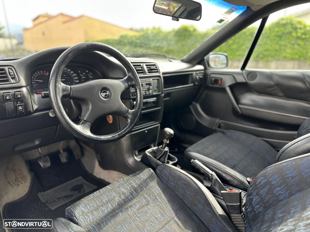 Opel Calibra 2.0 16V - 17