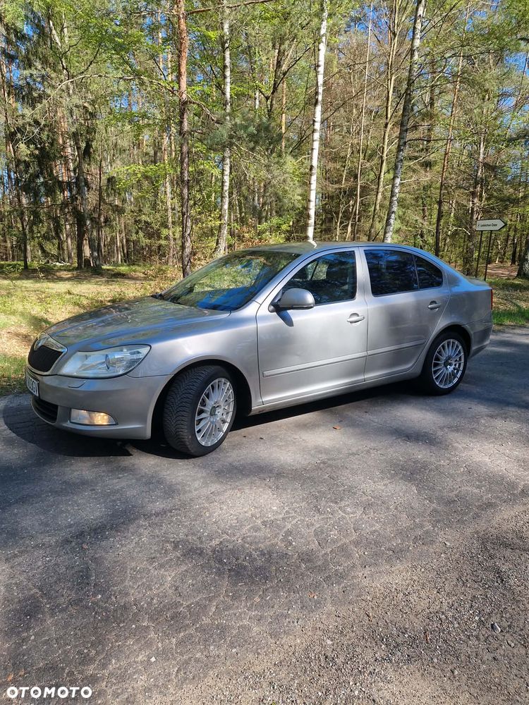 Skoda Octavia 2.0 TDI DPF Elegance DSG - 3