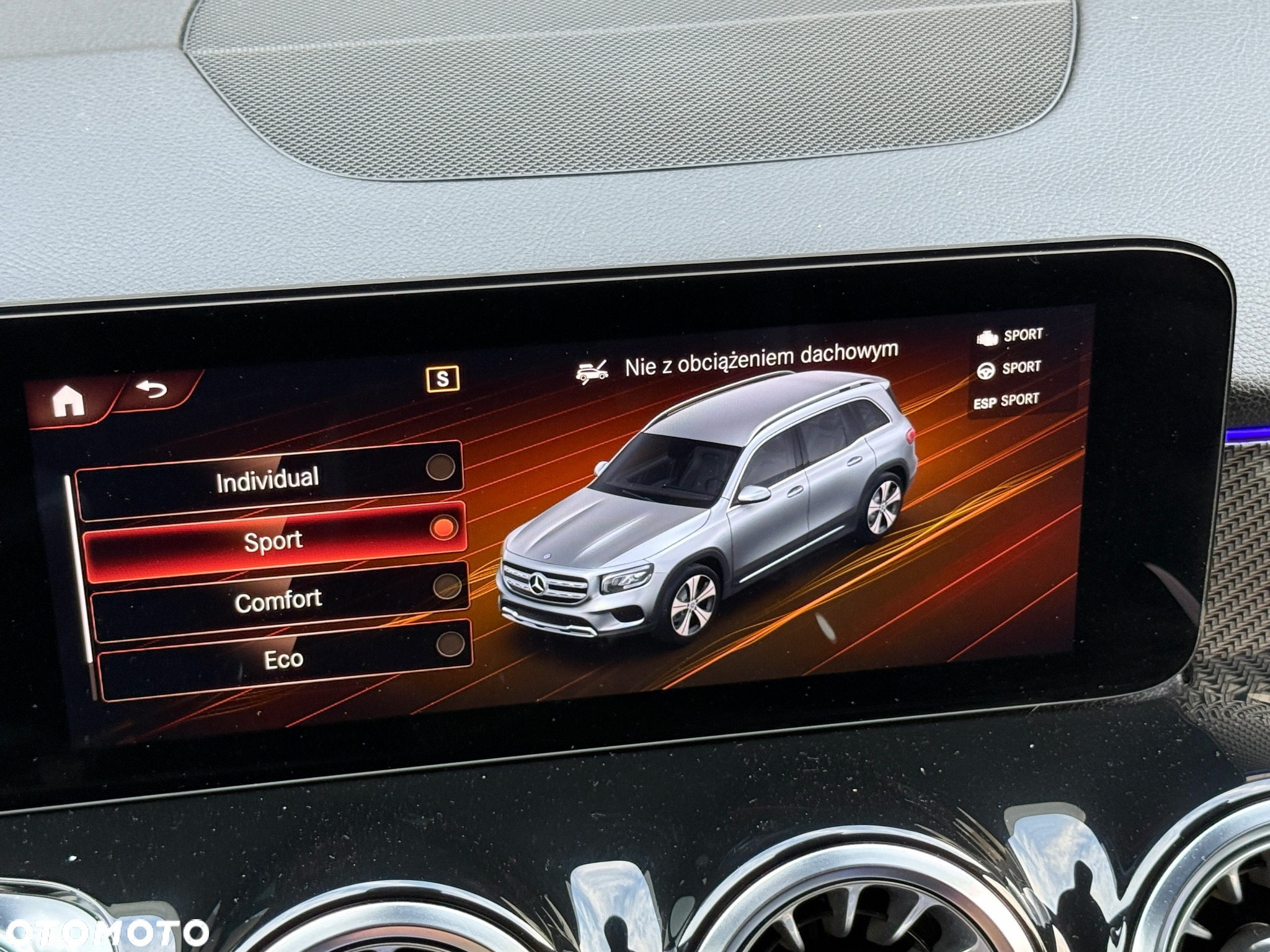 Mercedes-Benz GLB 200 d 4-Matic AMG Line 8G-DCT - 40
