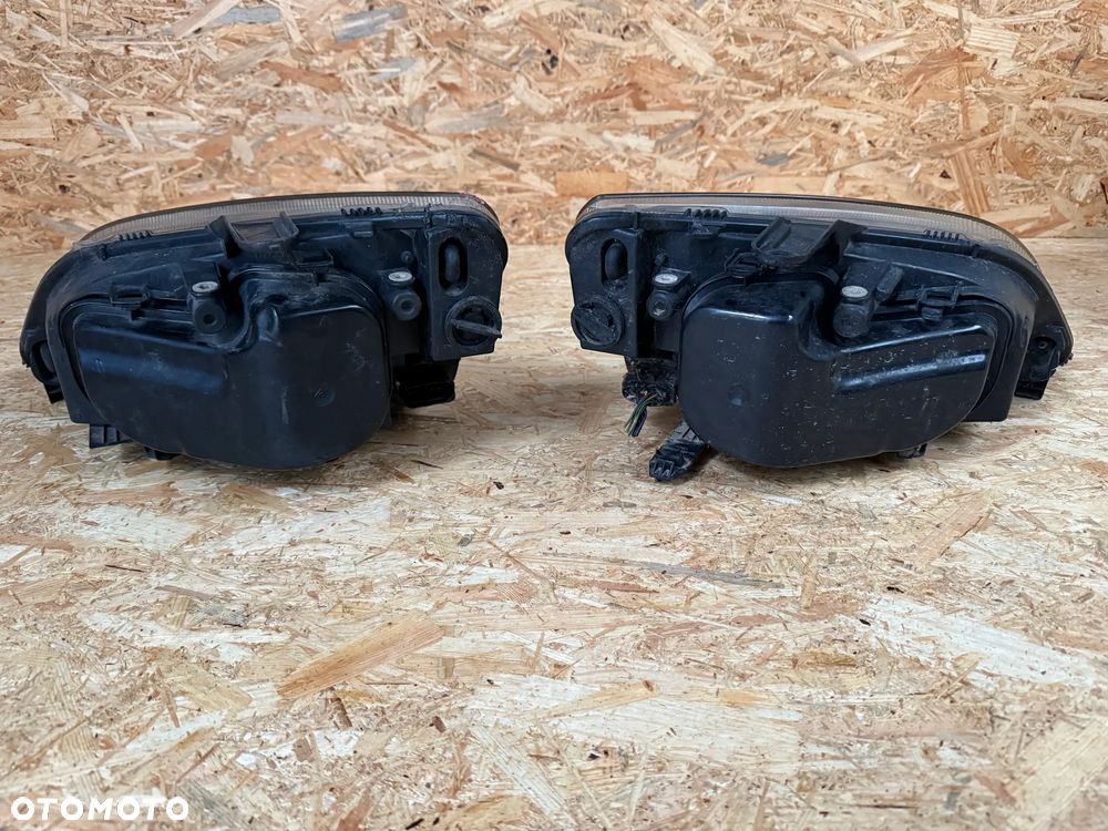 LAMPA PRZEDNIA reflektor przód FORD C-MAX 03-07 Komplet 084311158L 084311158R - 3