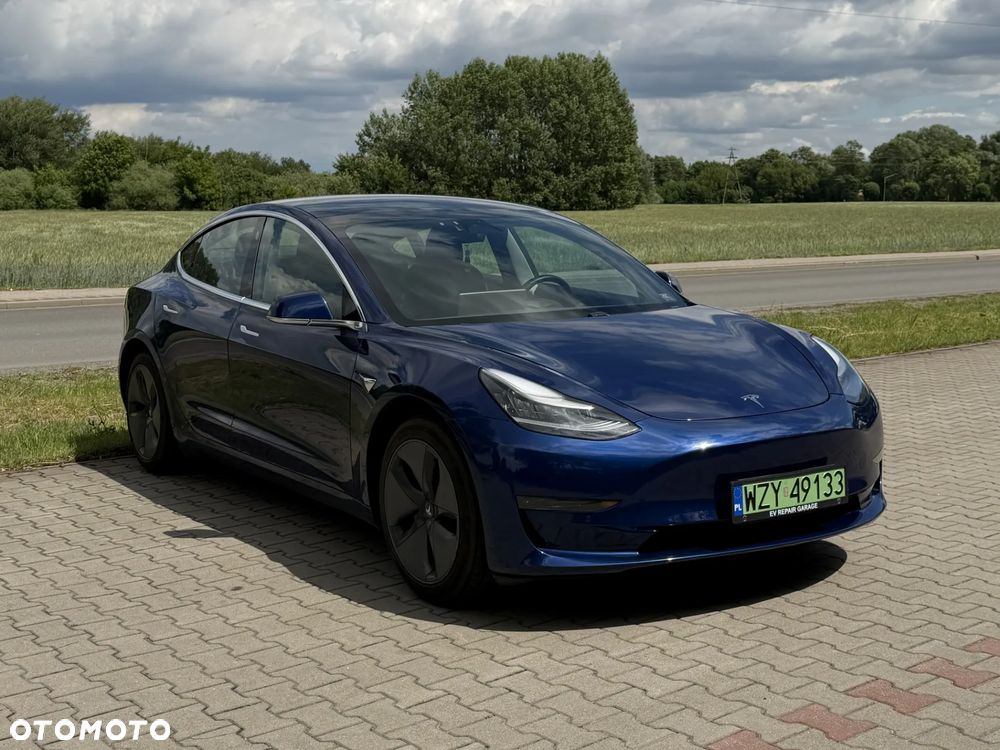 Tesla Model 3 Standard Range Plus - 3