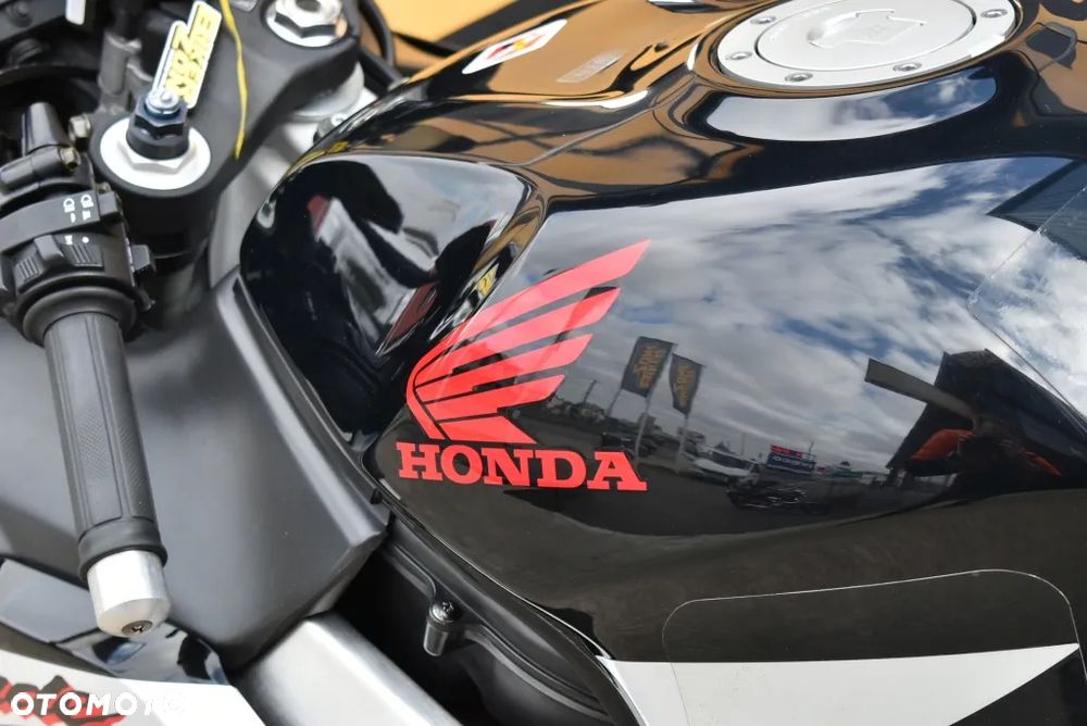 Honda CBR - 21