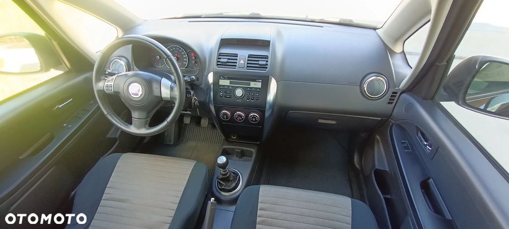 Fiat Sedici 1.9 Multijet DPF 4x4 Dynamic - 15