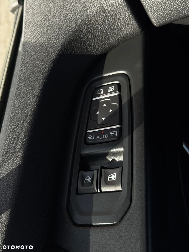 Renault TRAFIC - 19