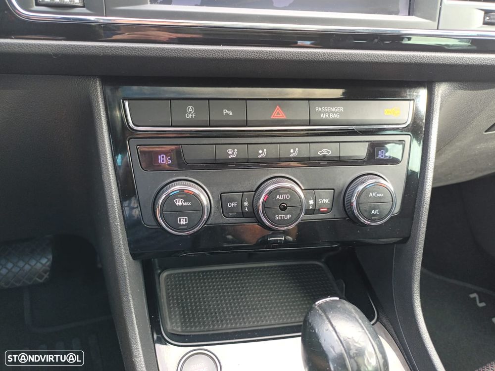 SEAT Leon ST 1.6 TDI FR DSG S/S - 11