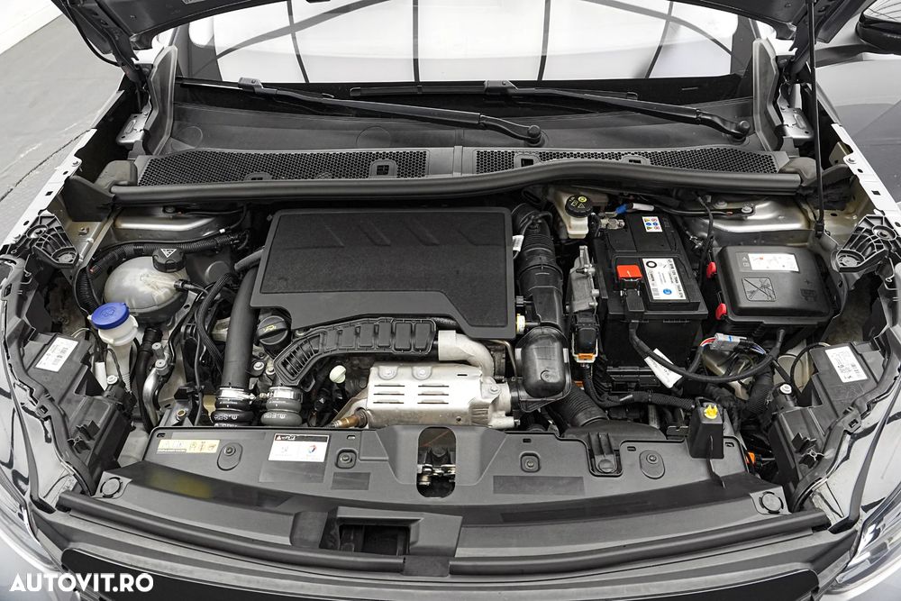 Peugeot 2008 1.2L PureTech 130 S&S EAT8 Allure - 24