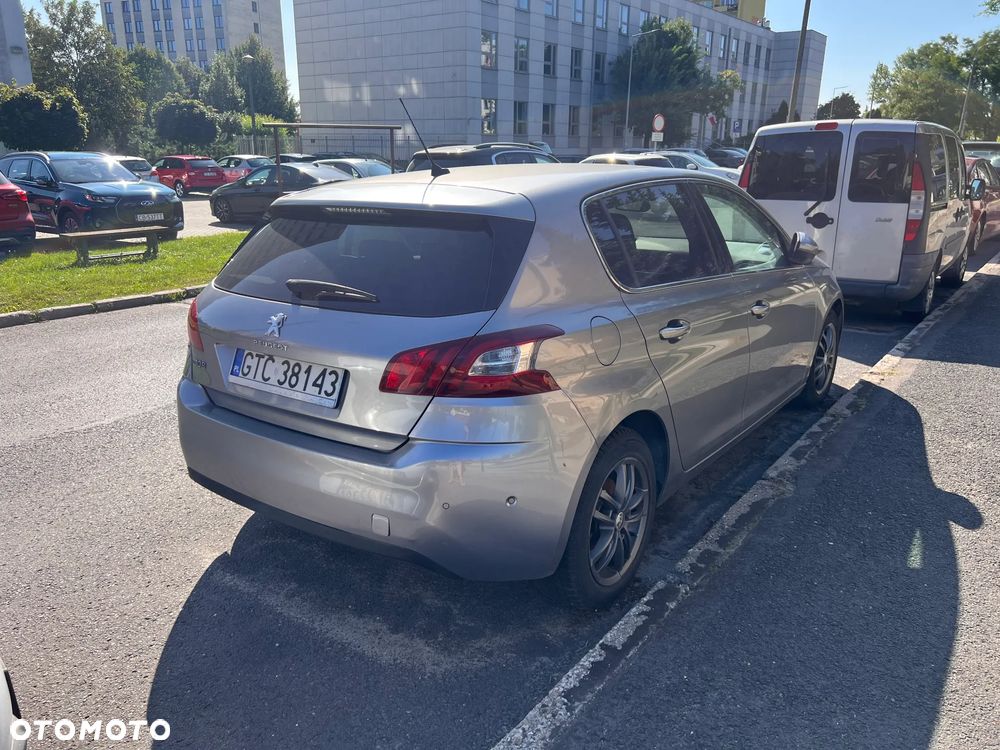 Peugeot 308 1.2 PureTech Allure S&S - 4