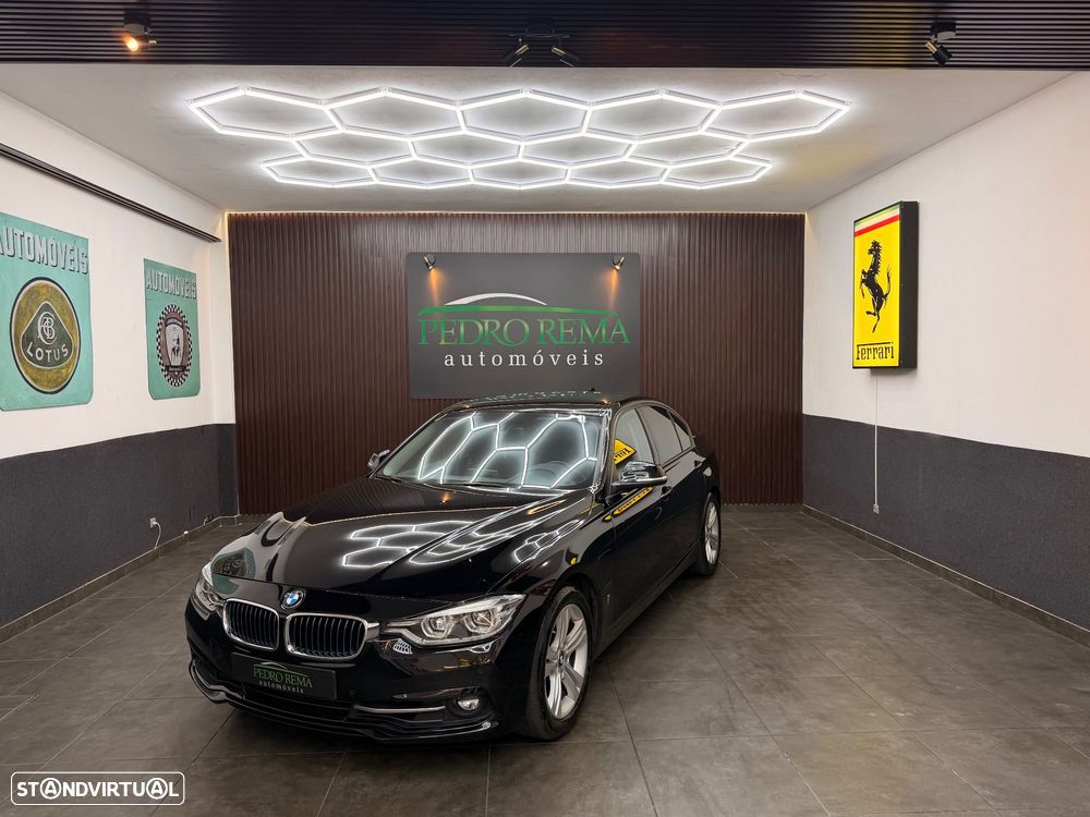 BMW 330 e iPerformance Line Luxury - 3