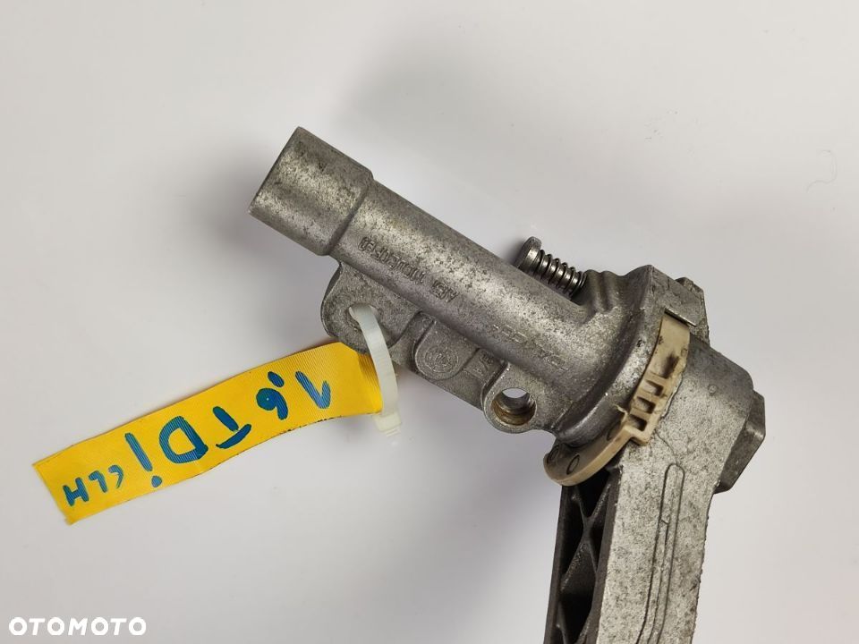 VOLKSWAGEN 1.6 TDI CLH Napinacz Paska Klinowego 7571015 80 08 - 5