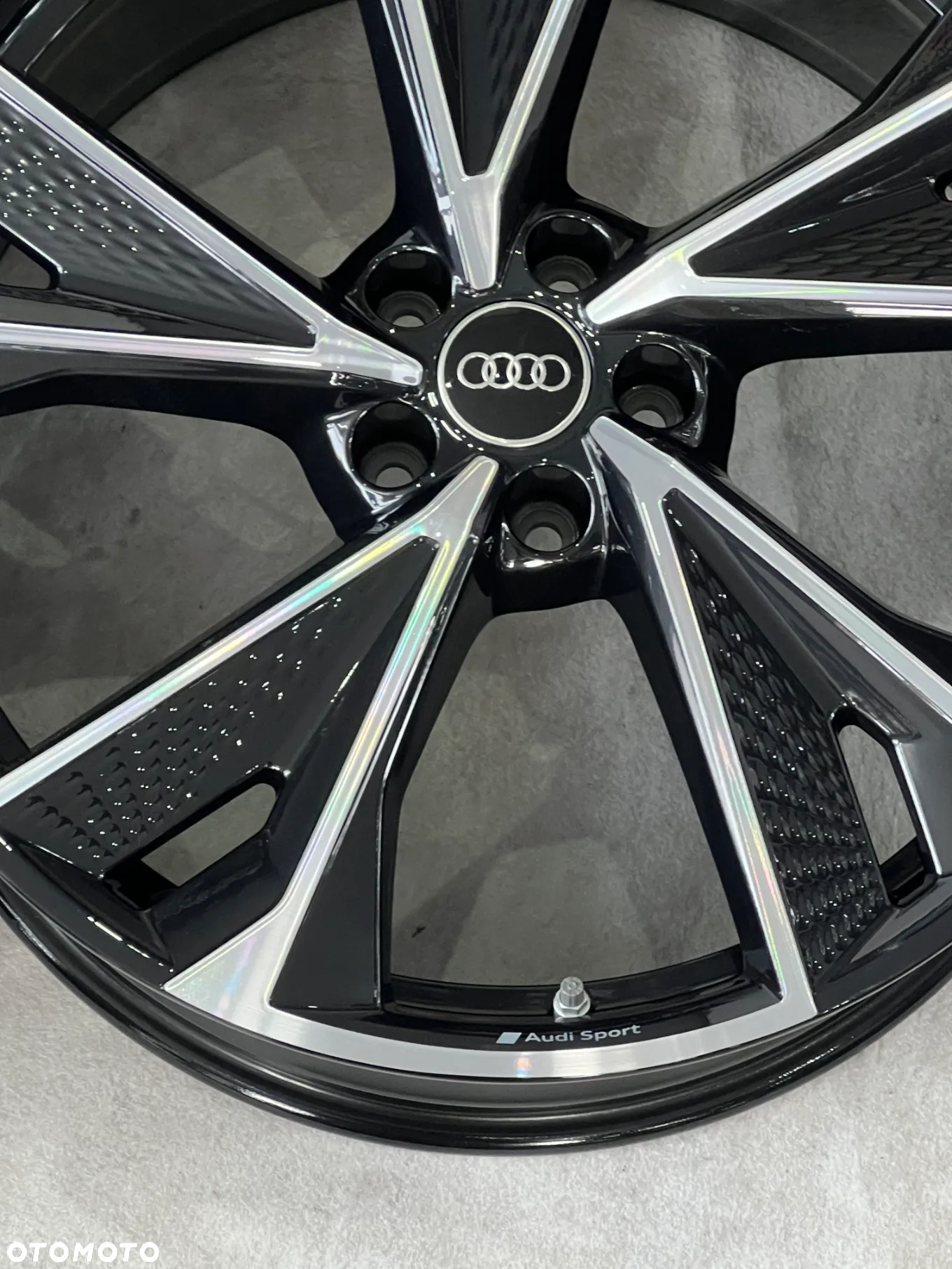 Felgi Audi A6 C8 Najnowszy model 21'' S-line łuska - 8