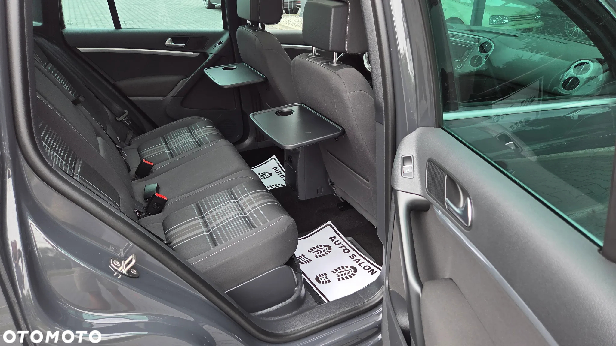 Volkswagen Tiguan 2.0 TDI DPF BlueMotion Technology Lounge Sport & Style - 15