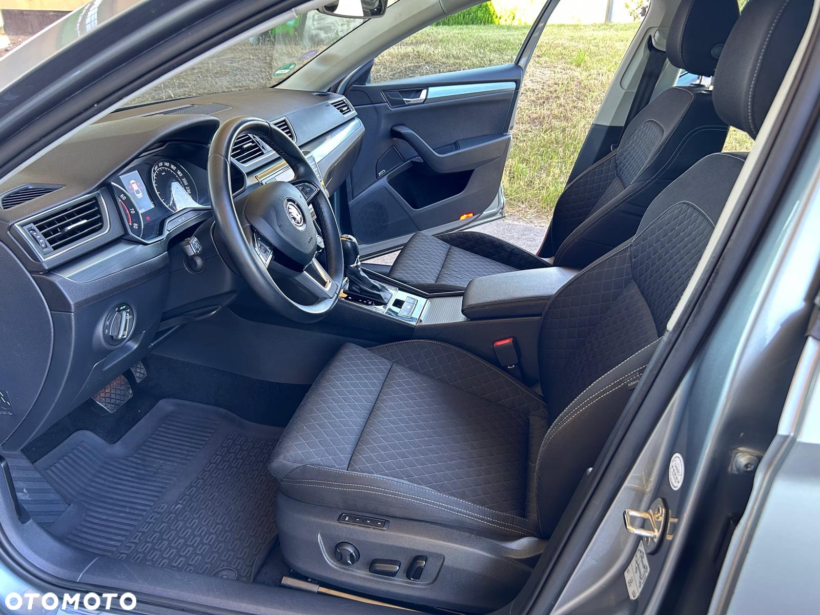 Skoda Superb 1.8 TSI DSG Ambition - 22