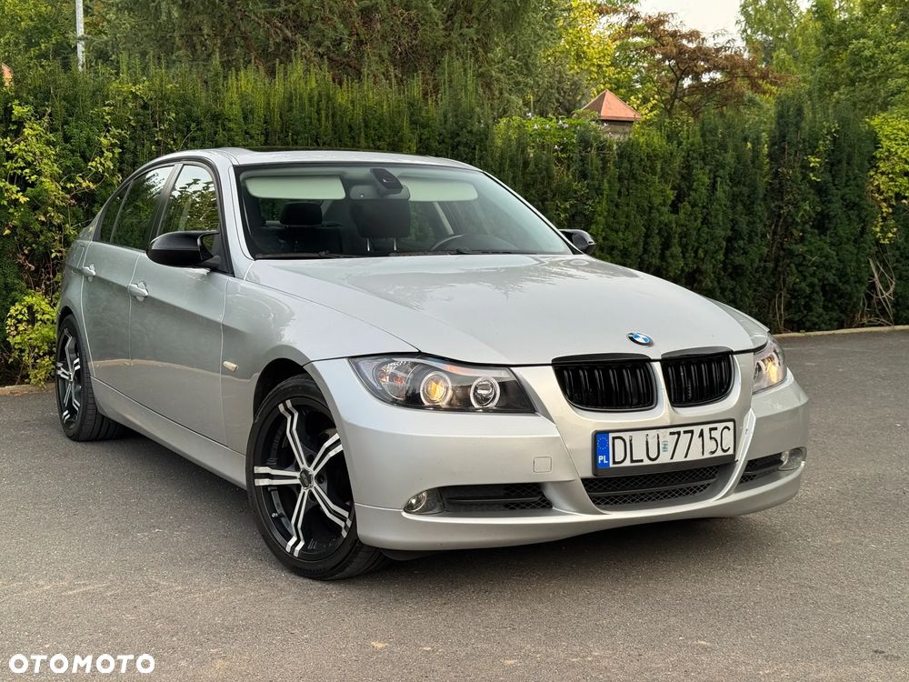 BMW Seria 3 320i - 1