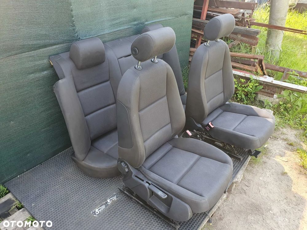 Fotele Fotel Kanapa Nieskladana Welur Czarne Soul Podlokietnik Audi A4 B6 Sedan Komplet - 2