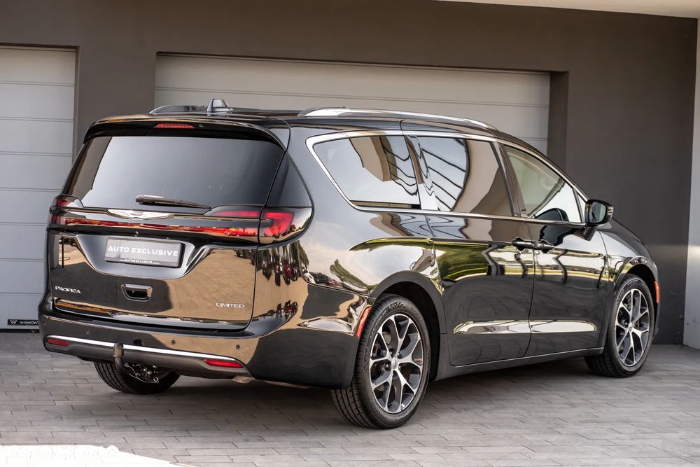 Chrysler Pacifica - 27
