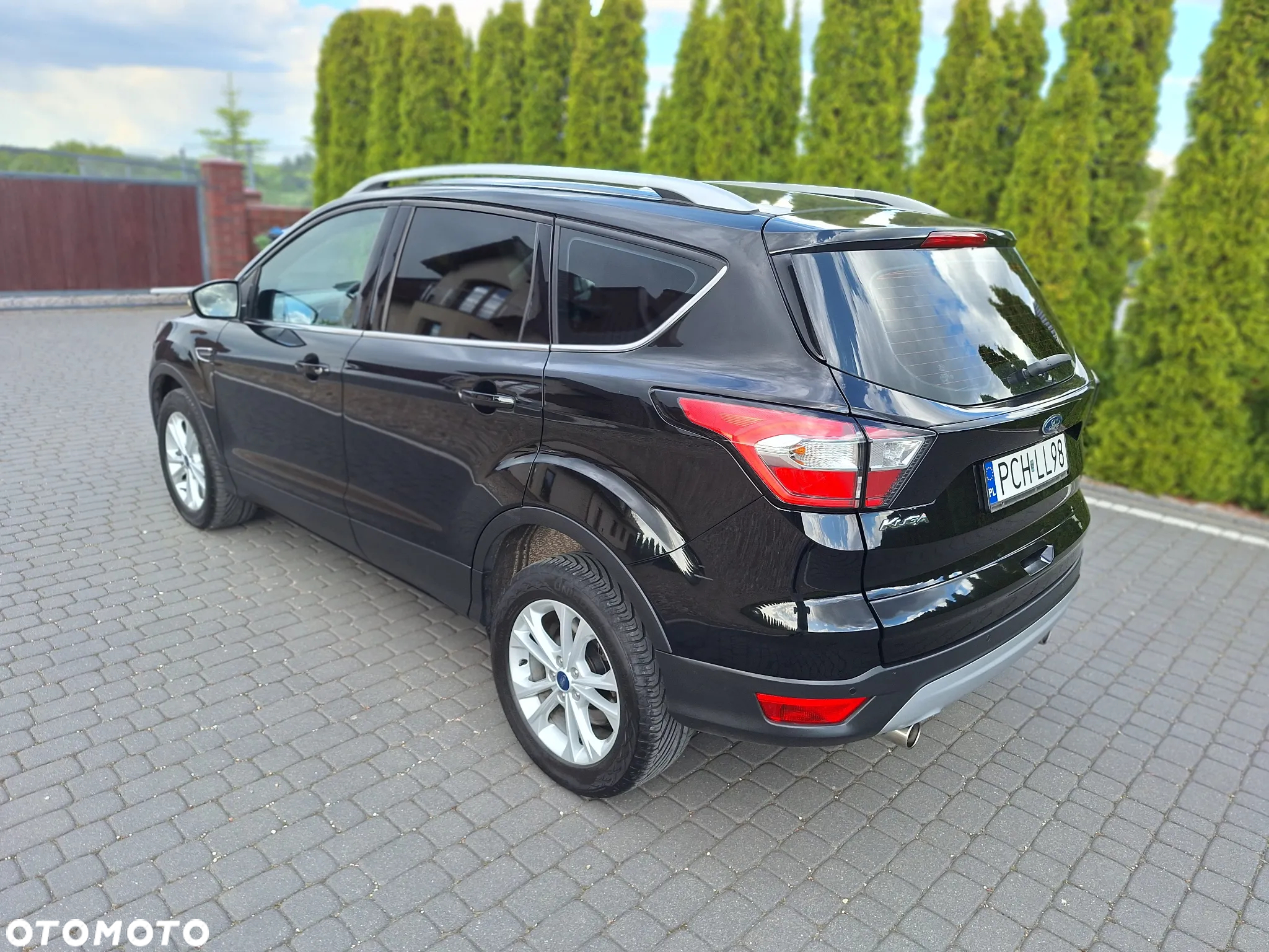 Ford Kuga 2.0 TDCi 2x4 Business Edition - 17