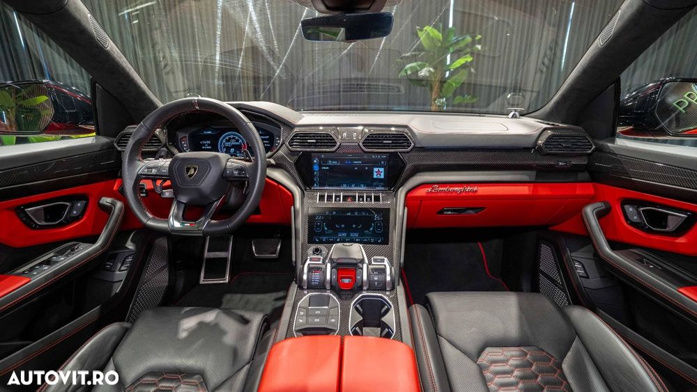 Lamborghini URUS - 25