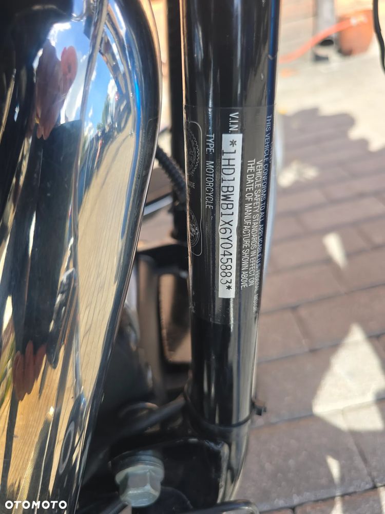 Harley-Davidson Softail Heritage Classic - 30