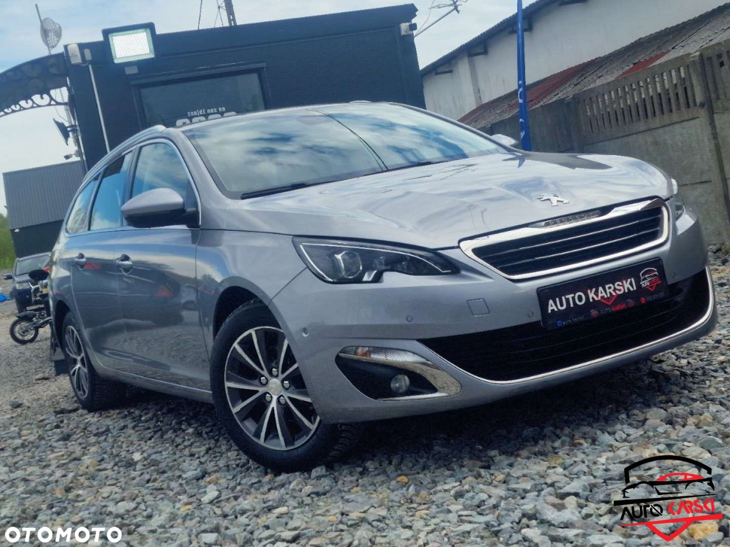 Peugeot 308 - 8