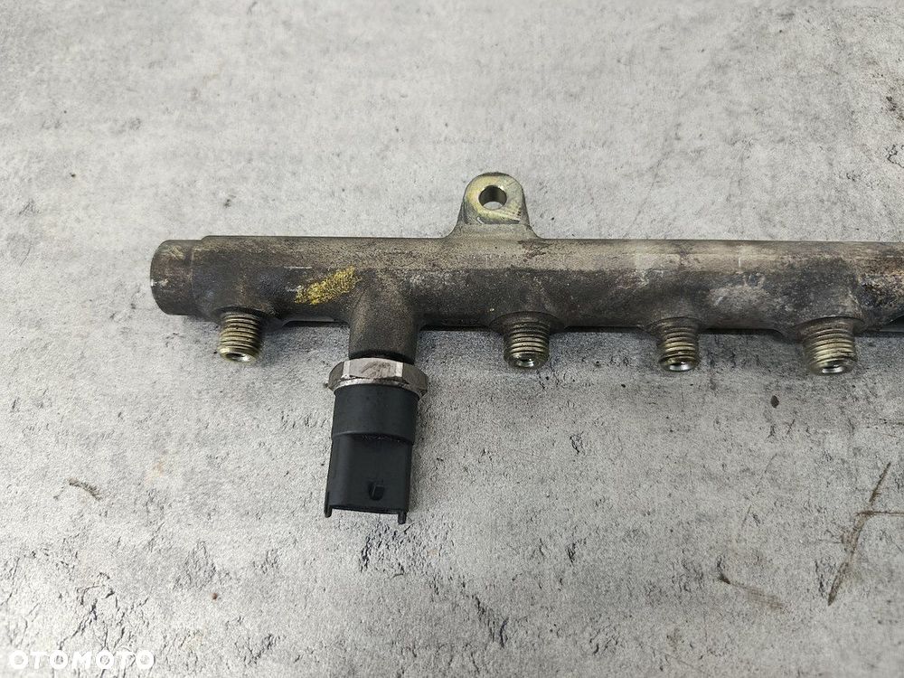 LISTWA WTRYSKOWA DIESEL NISSAN PRIMERA III P12 7700114017 0445214024  BOSCH - 3