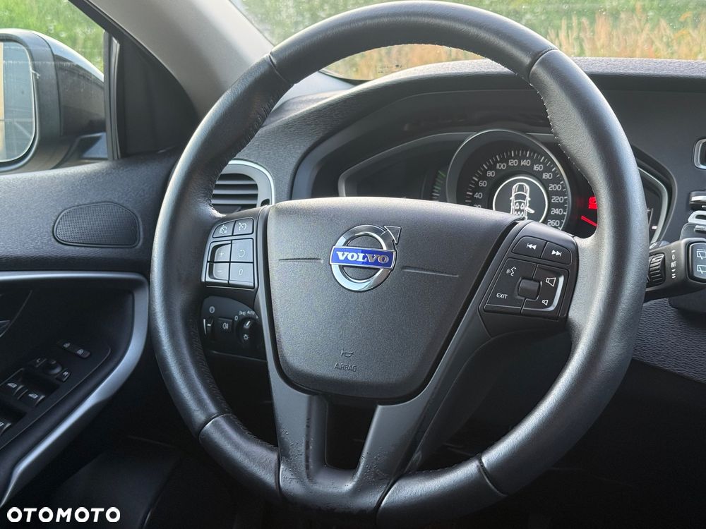 Volvo V40 - 26