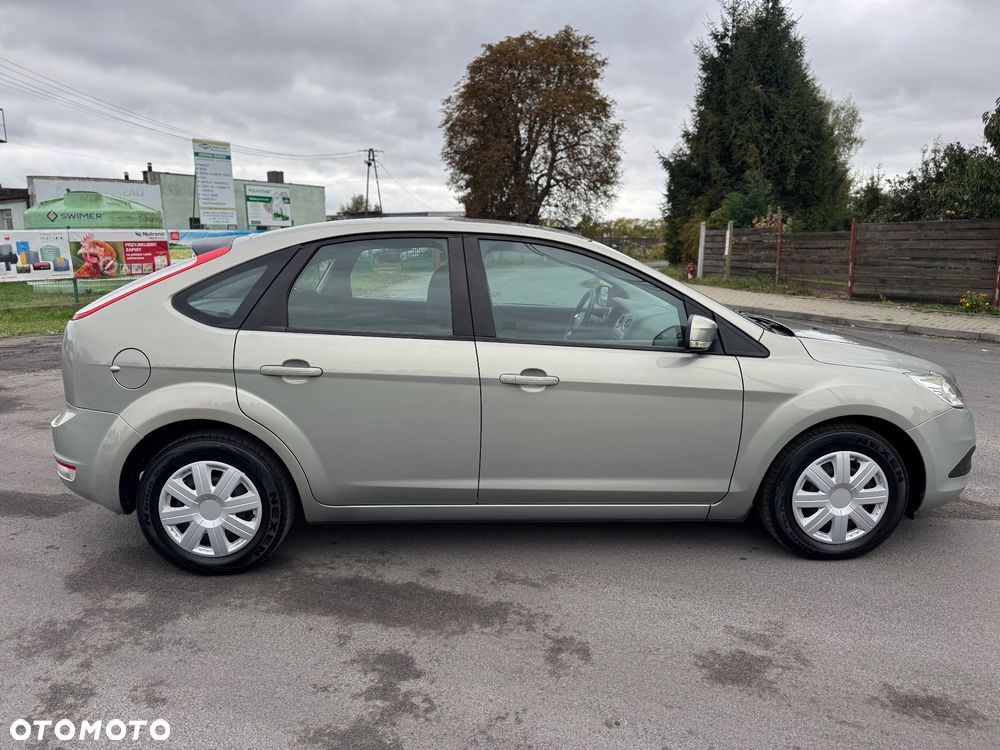 Ford Focus - 8