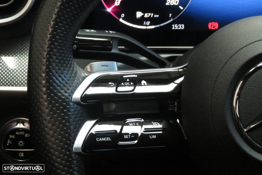 Mercedes-Benz C 300 d AMG Line - 39