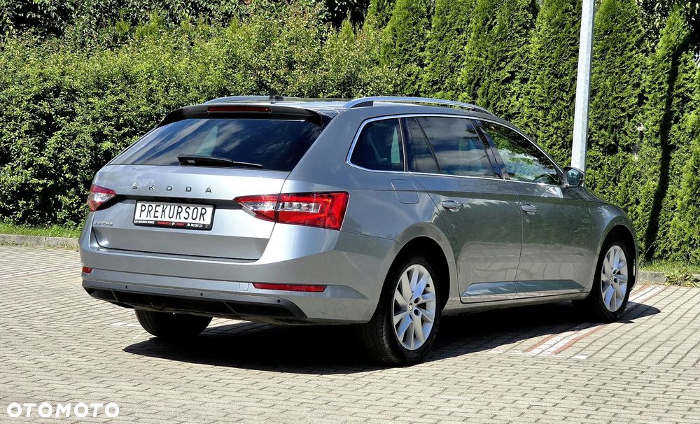 Skoda Superb 2.0 TDI DSG Style - 12