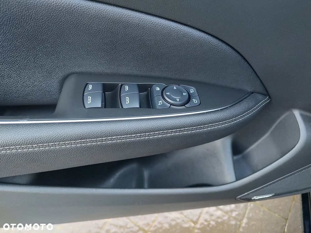 Opel Insignia 2.0 CDTI Business Elegance S&S - 36