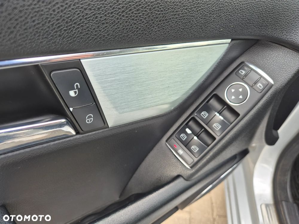 Mercedes-Benz Klasa C 220 CDI Avantgarde - 32