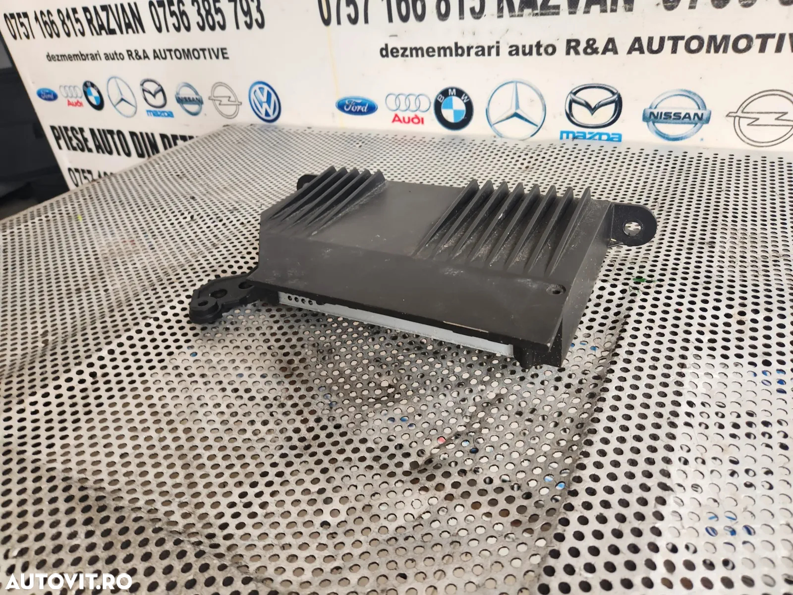 Amplificator Sunet Radio Volvo XC90 XC60 V90 Etc. An 2016-2017-2018-2019-2020-2021-2022-2023 Cod 32212303AA - Dezmembrari Arad * Factura Si Garantie *- Achizitionam Autoturisme/Piese Auto - 3