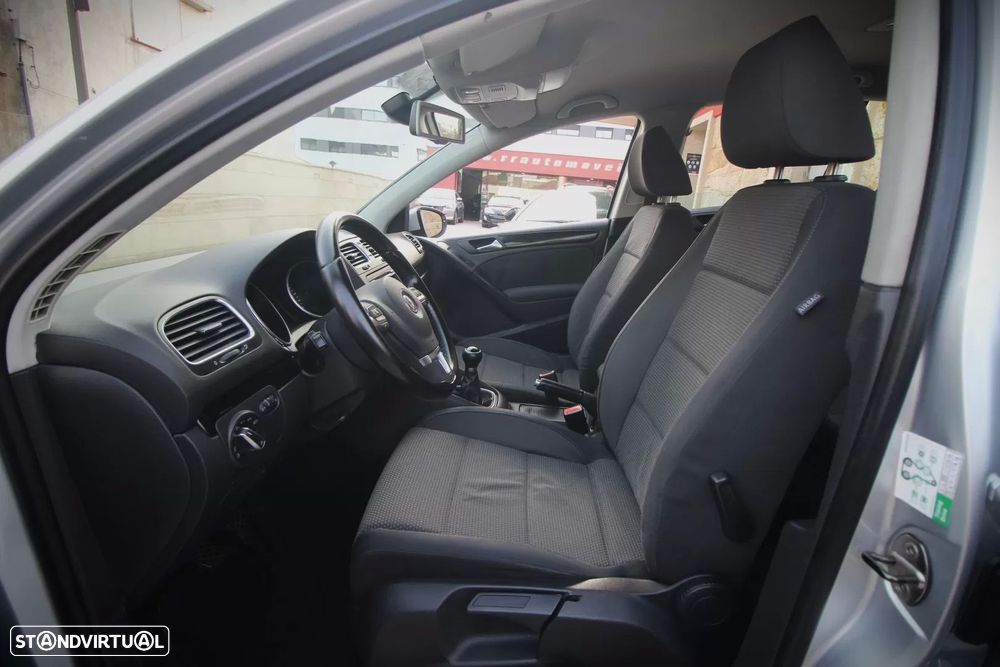 VW Golf 1.6 TDi Highline - 8