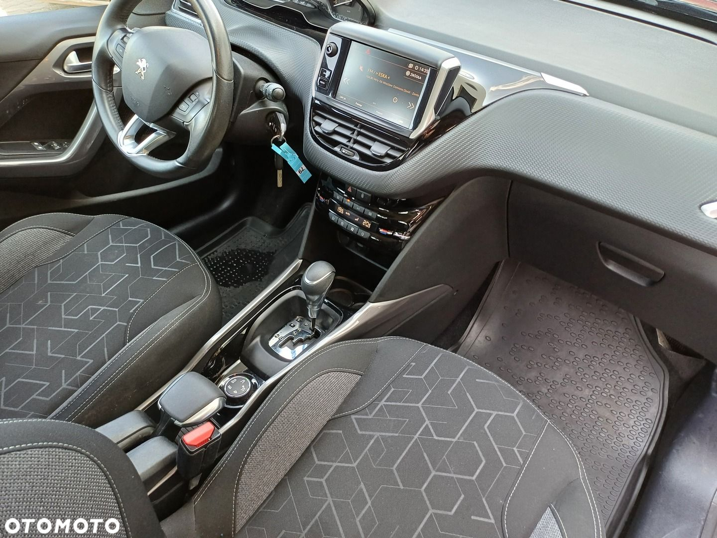 Peugeot 2008 1.2 Pure Tech Active S&S EAT6 - 13