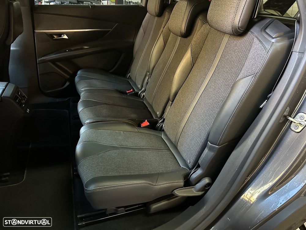 Peugeot 5008 1.5 BlueHDi GT Line J19 EAT8 - 9