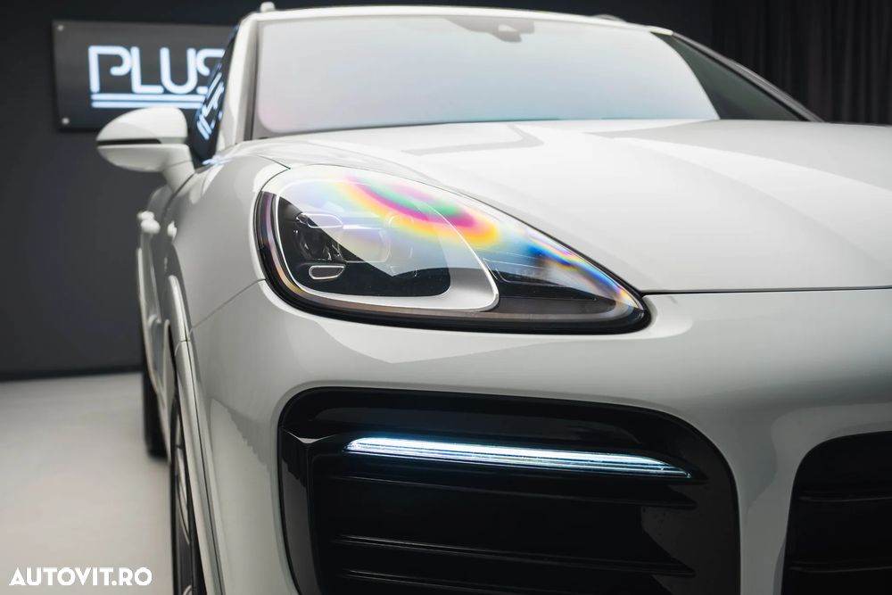 Porsche Cayenne E-Hybrid Tiptronic S Platinum Edition - 29