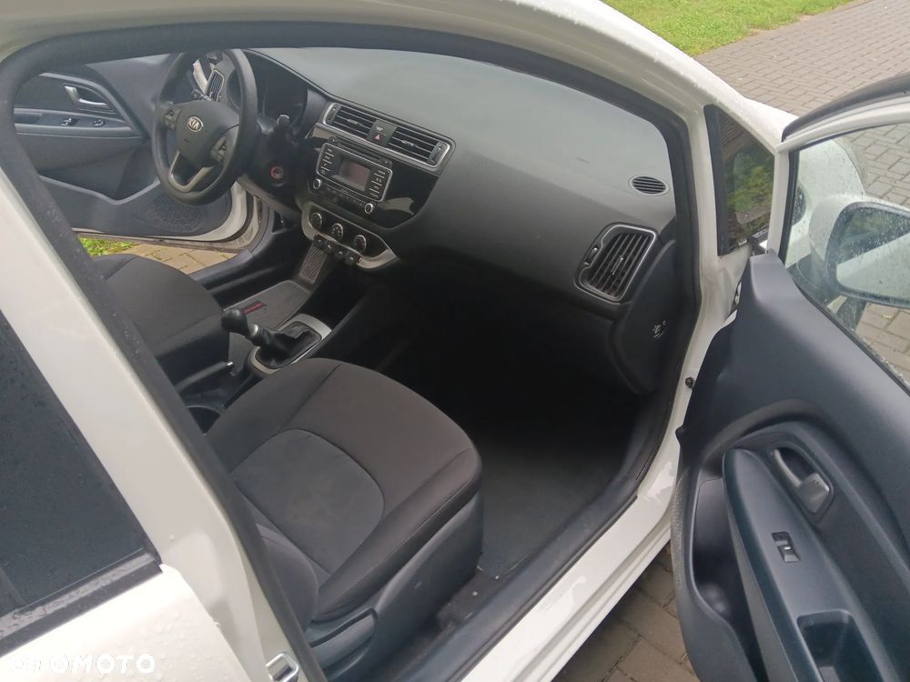Kia Rio 1.2 Business Line - 8