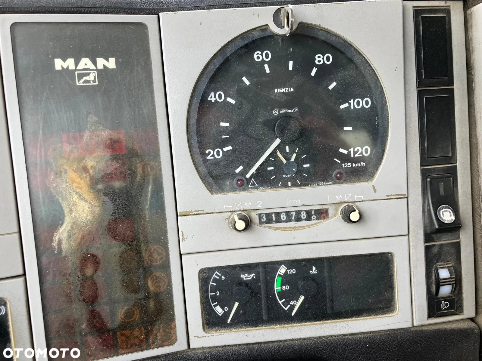 MAN F 2000 - 9